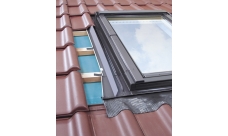 Оклад для профилированных кровельных покрытий FAKRO EZV-А 66х118